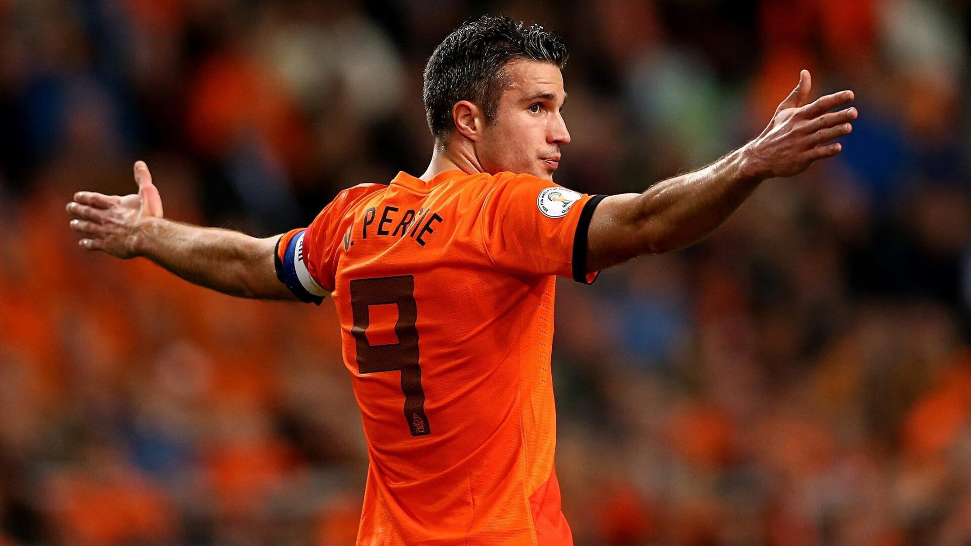 开云集团中国官网-英超冲刺季：悬念重重，精彩纷呈！，英超争4